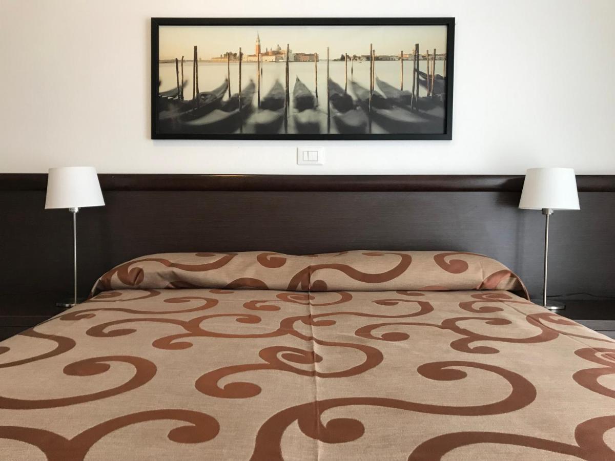 Appartamenti Aquamarina Lido di Jesolo Exterior foto